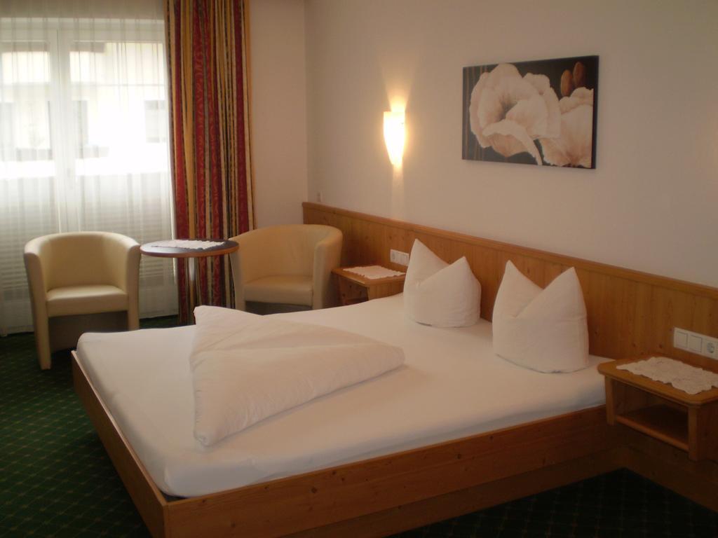 Apart Hotel Garni Strasser Zell am Ziller Phòng bức ảnh
