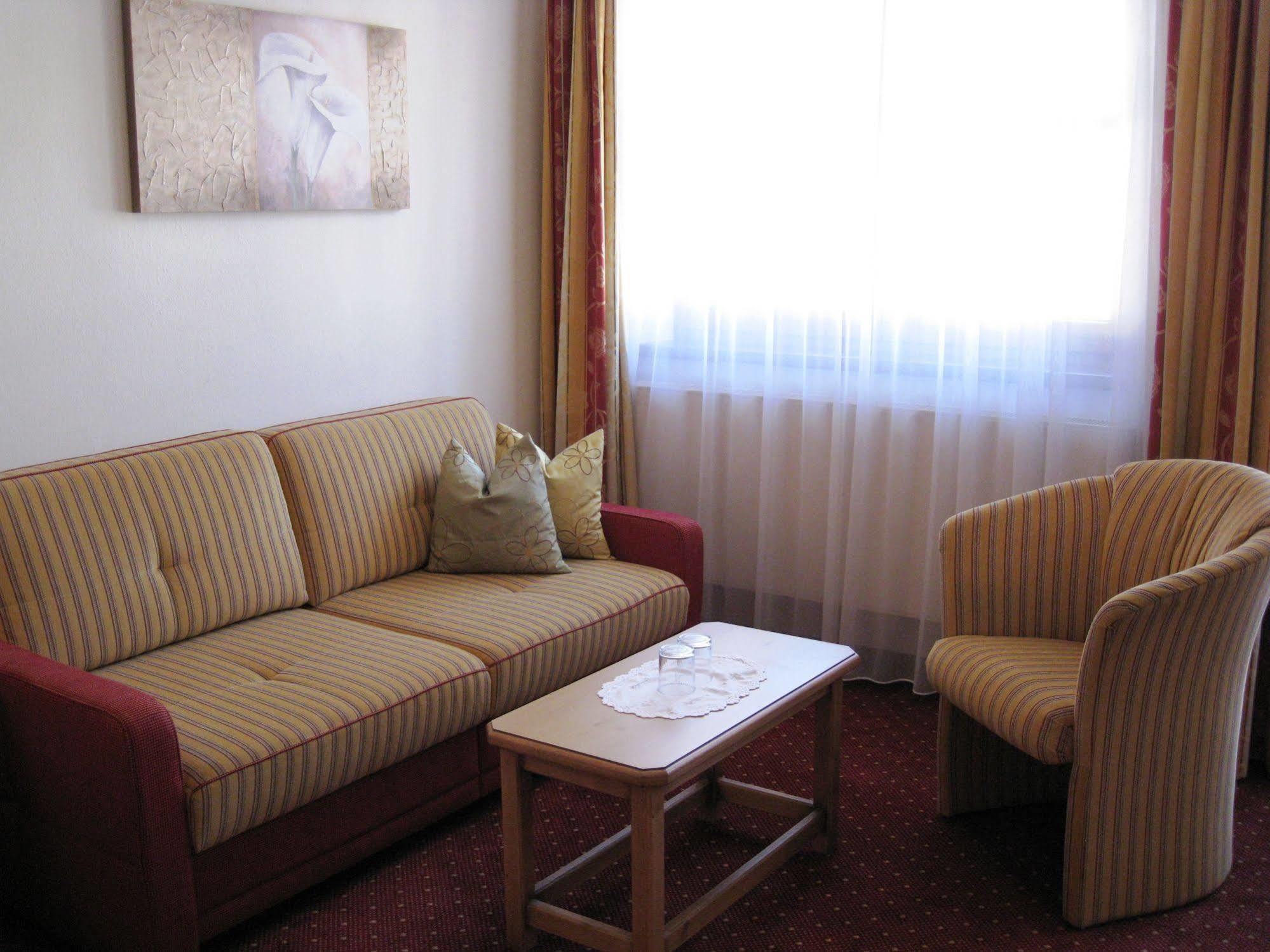 Apart Hotel Garni Strasser Zell am Ziller Ngoại thất bức ảnh