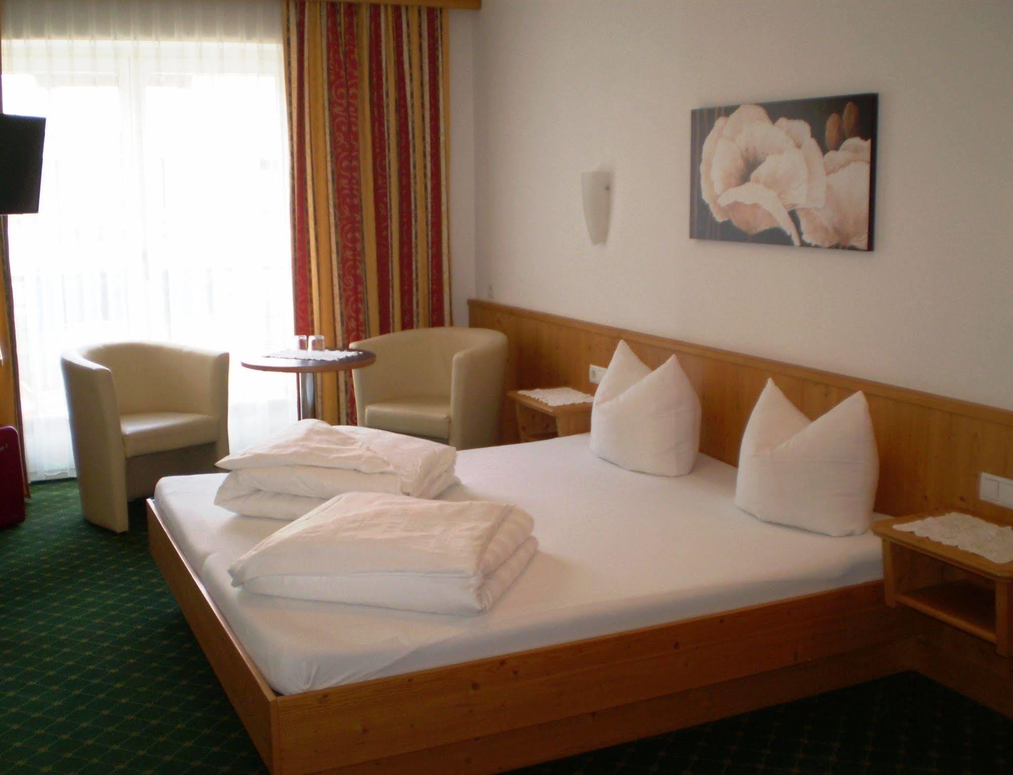 Apart Hotel Garni Strasser Zell am Ziller Ngoại thất bức ảnh